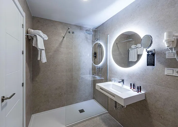 3 star hotel: Hotel Puerta Del Mar - Adults Recommended