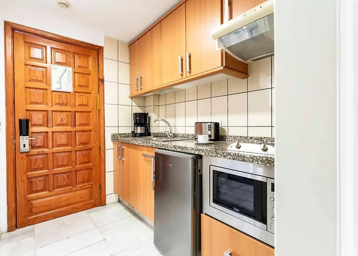 Hotel with pool: Ona Palm Beach