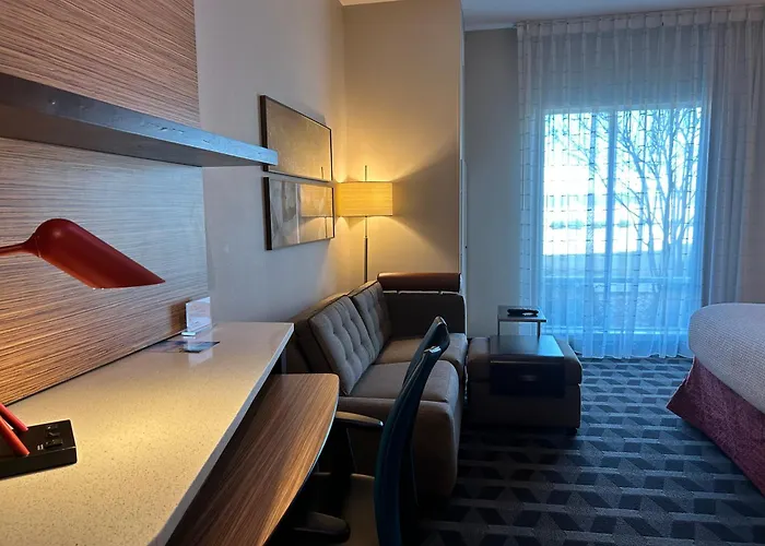 Hotels with pool Towneplace Suites Fort Worth Northwest Lake Worth