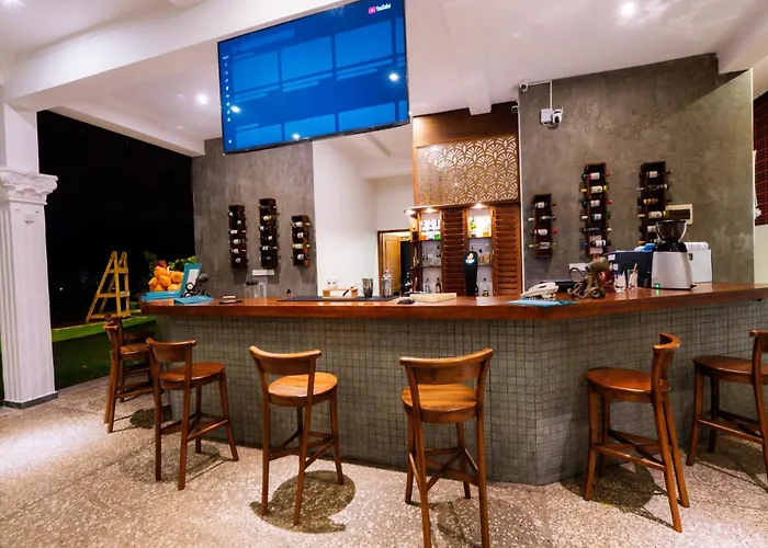 5 star hotel: Uppuveli Beach By Dsk