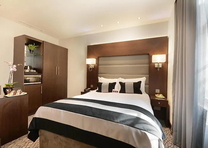 Hotel 4 estrelas: Park Grand Paddington Court