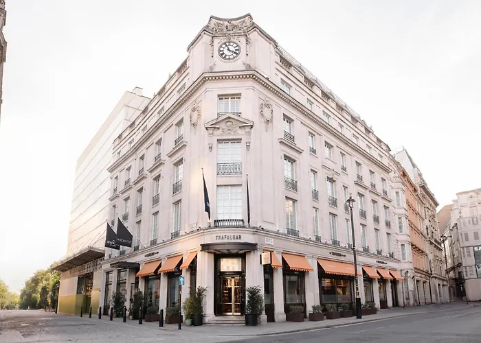 Trafalgar St James Curio Collection By Hilton