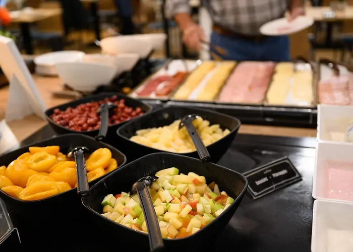 Central hotel: Budapest Museum Central