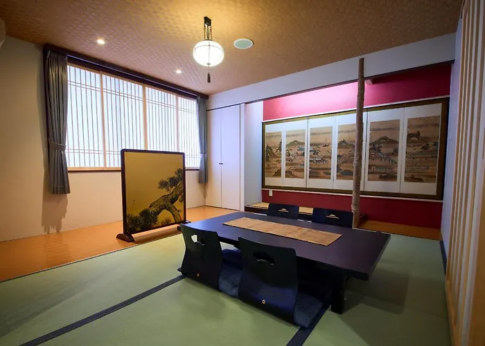 Gion Shinmonso