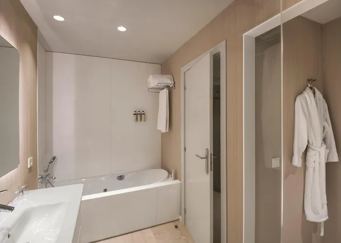 Hotel met zwembad: Salles Hotel Malaga Centro