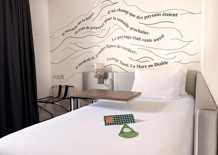 Ibis Styles Paris Tolbiac Bibliotheque