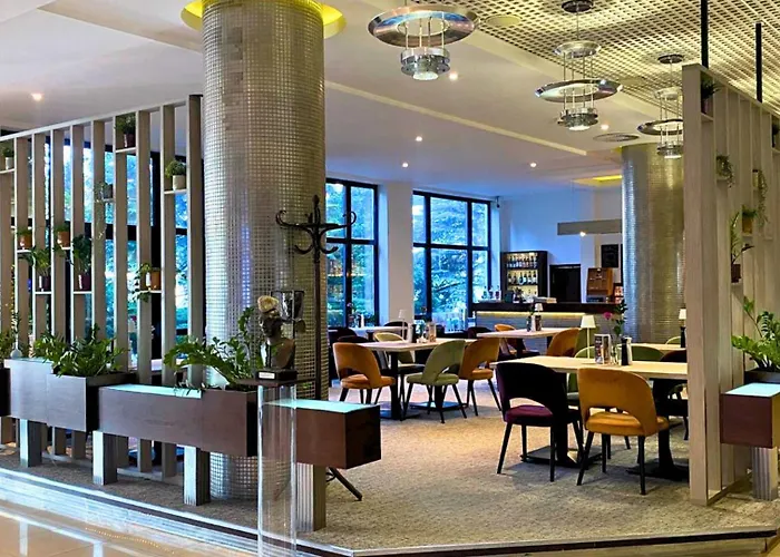 City Hotel