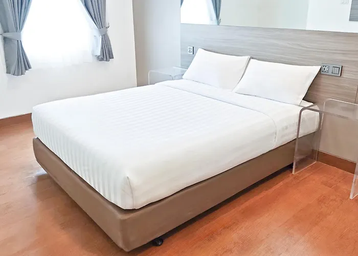 Сity center hotels Red Planet Cebu