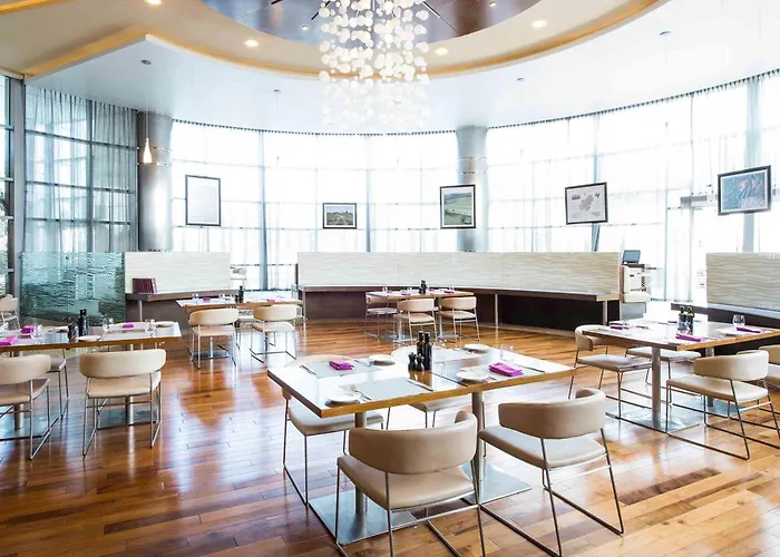 Hotel de luxo Apenas: Novotel Abu Dhabi Gate