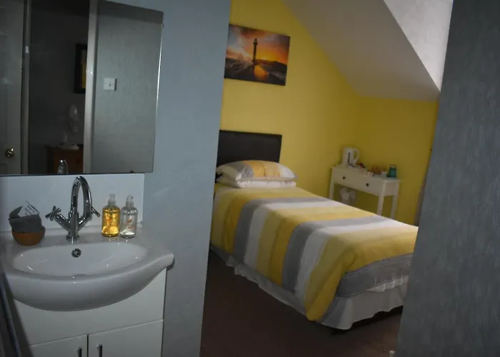 Guest house: The Phoenix Guest House