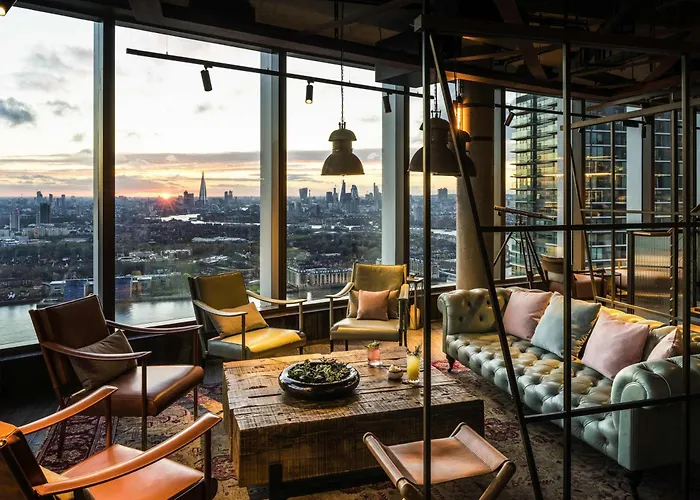 Luxury hotel only: Novotel London Canary Wharf