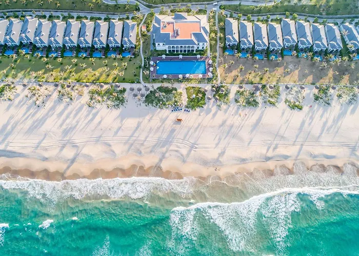 Melia Vinpearl Cam Ranh Beach Resort