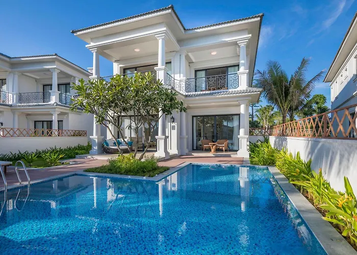 Melia Vinpearl Cam Ranh Beach Resort