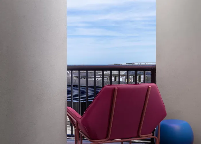 Hotels with pool Home2 Suites By Hilton Outer Banks Kill Devil Hills