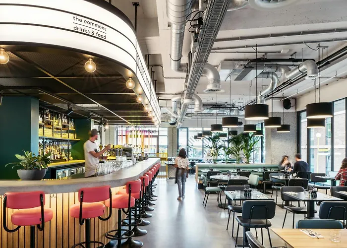 Social Hub Amsterdam West 4 Star