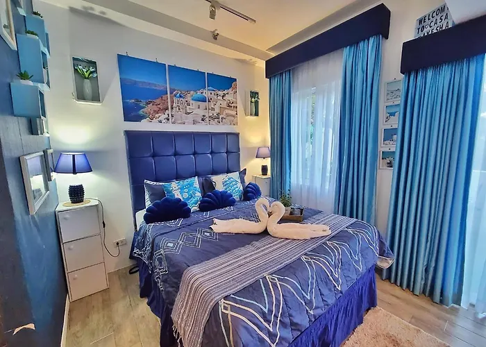 Jacuzzi hotel: Casa Ayesha Sweet Staycation At La Bella Tagaytay