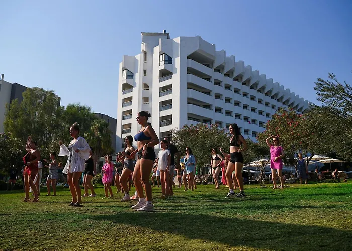 Hotels With Four Stars Club Beyy Resort