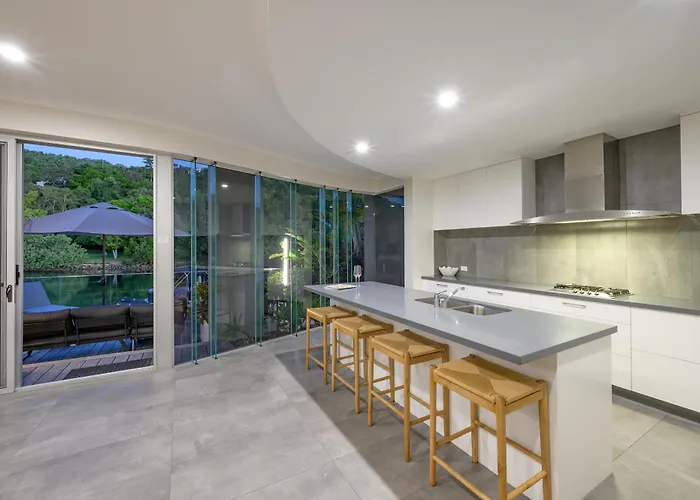 Pets Allowed Hotel 31 Witta Circle, Noosa Heads