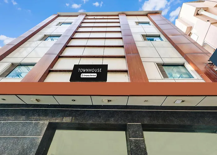 Townhouse Arakashan Road Paharganj Formerly Mohan International