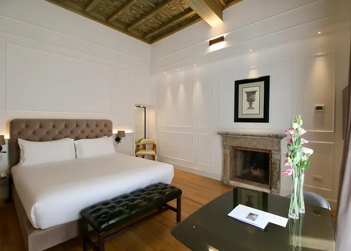 Palazzo Goldoni Condotti Collection