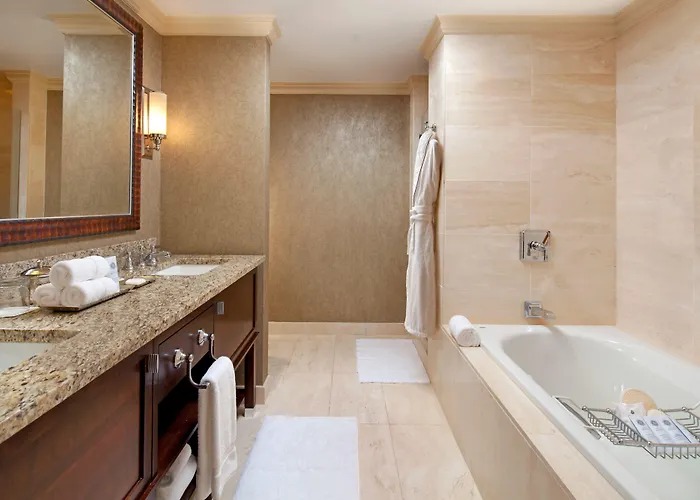Golf hotel: Houston Grand Hotel - River Oaks
