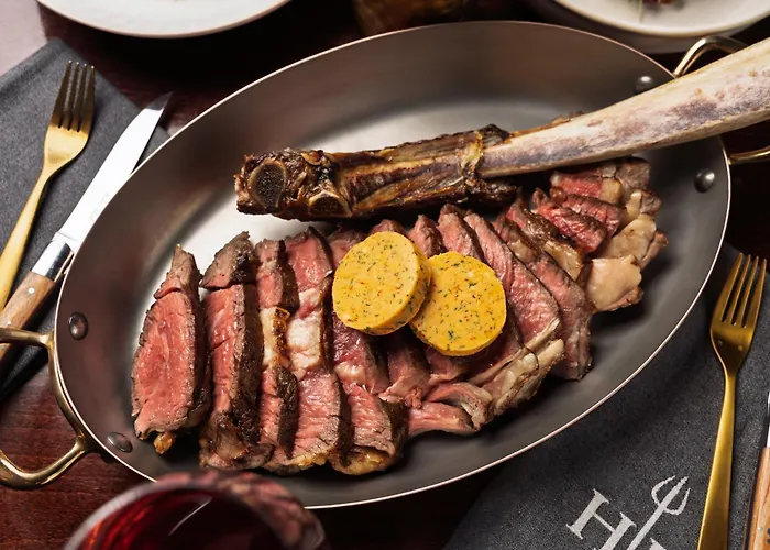 Pet Friendly hotel: The Cumberland, London