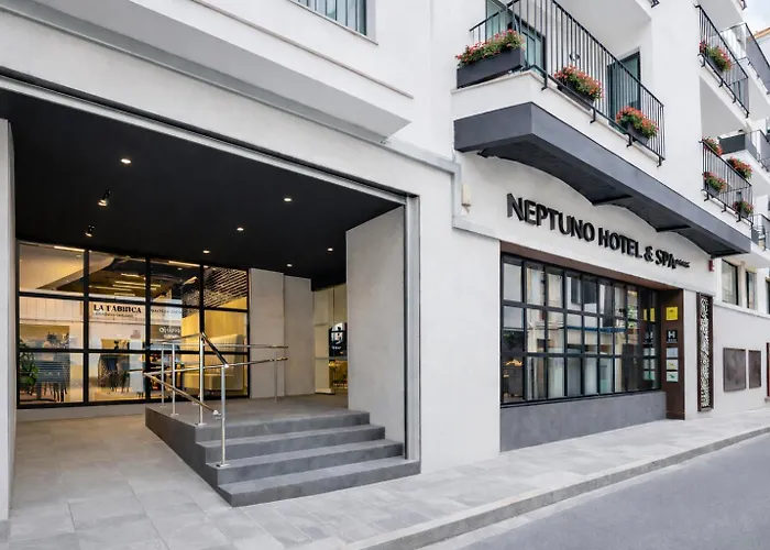 Neptuno & Spa 4 Sup