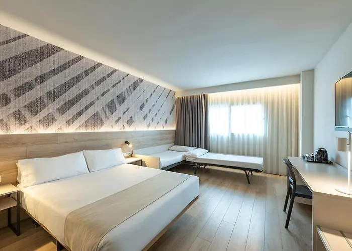 Luxury hotel only: Port Alicante City & Beach