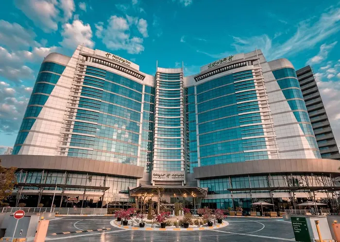 4-Sterne-Hotel: Holiday Inn Abu Dhabi By Ihg