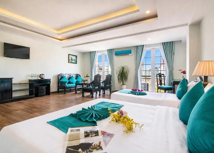 Central hotel: The Sunriver Boutique Hotel Hue