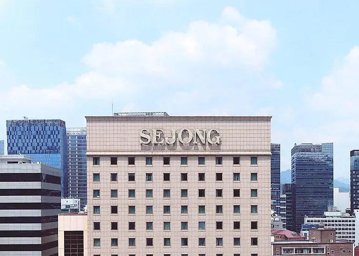 Central hotel: Sejong Hotel Seoul Myeongdong