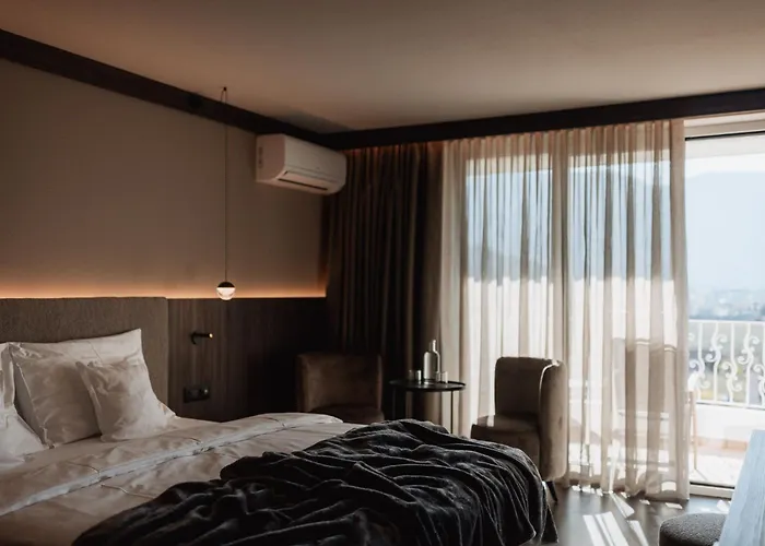 Maria Theresia Adults-Only