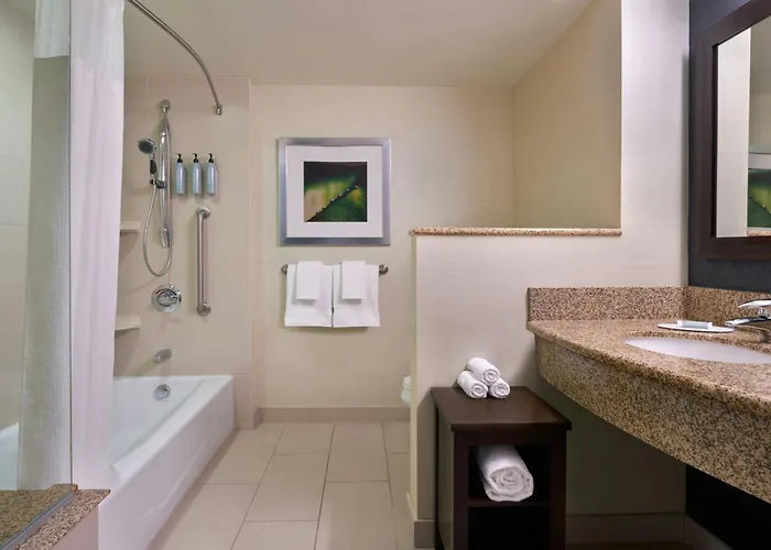 Courtyard By Marriott Calgary Airport