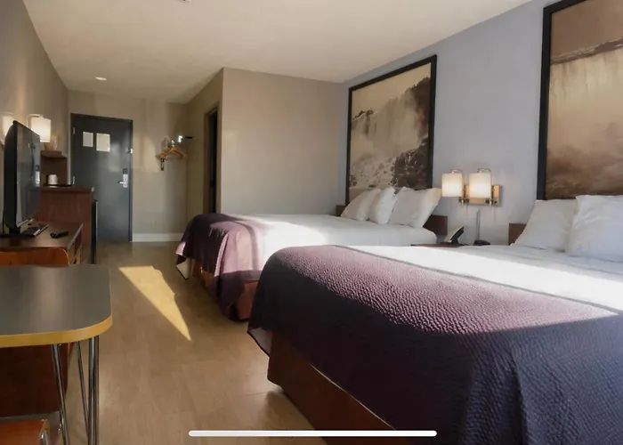 Hotel near Super 8 By Wyndham Niagara Falls
