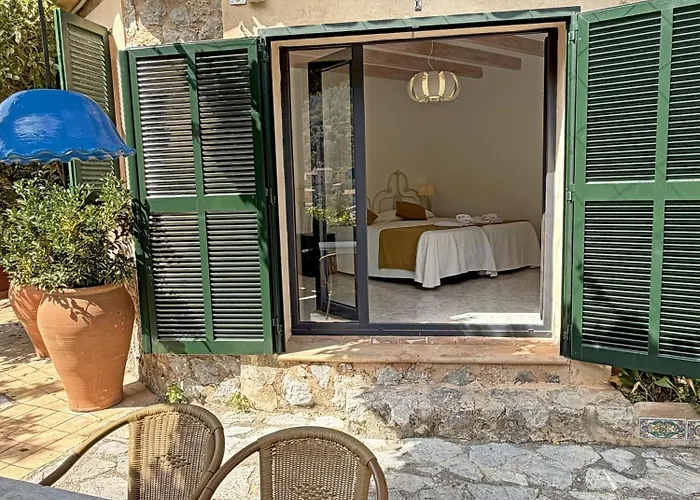 Hostal Villa Verde-Adults Only