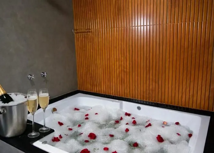 Hotel barato: Amore Mio (Adults Only)