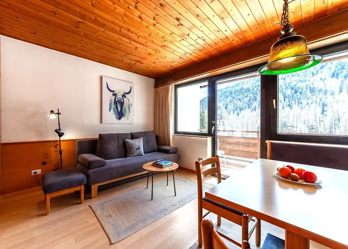  Alpina Residence