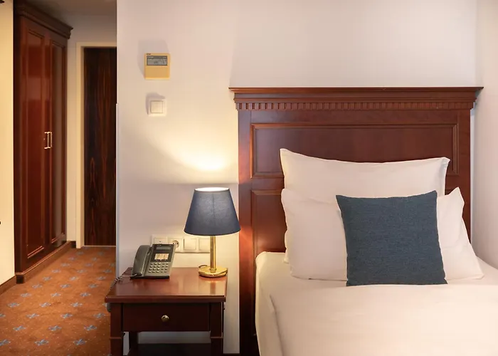 Zentrales Hotel: Select Hotel Prinz Eugen