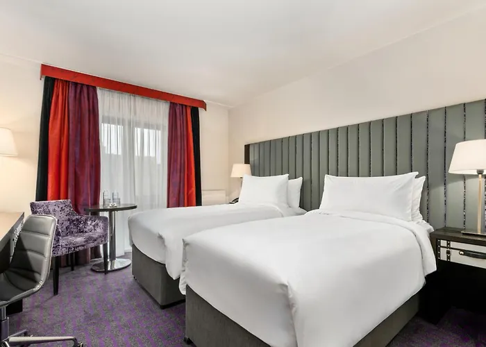 Resort: The Trinity City Hotel