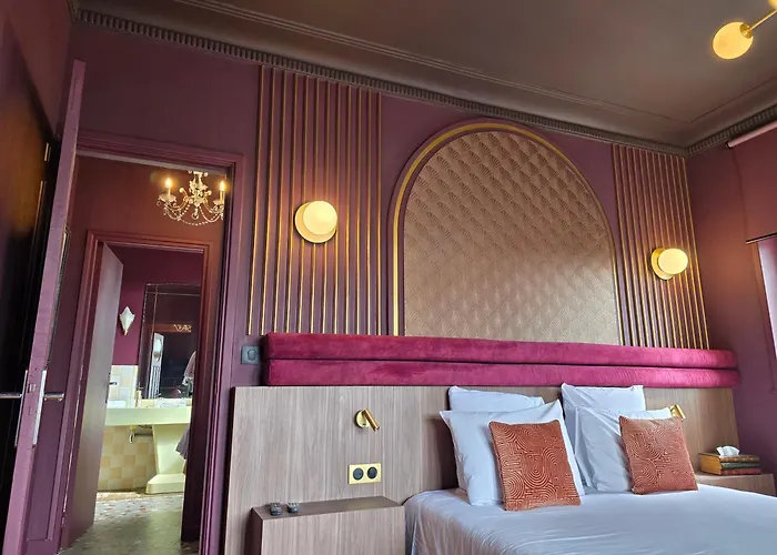 Le Castel Guesthouse