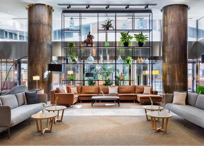 Hotel with pool: Melia Madrid Princesa