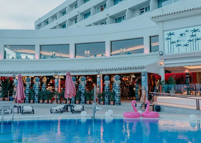 On s Oceanfront Adults Designed