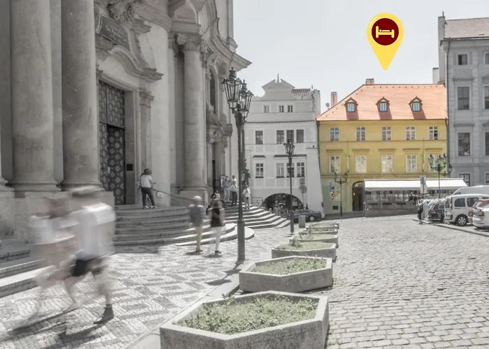 Albergo a parte: Three Golden Crowns Apartments