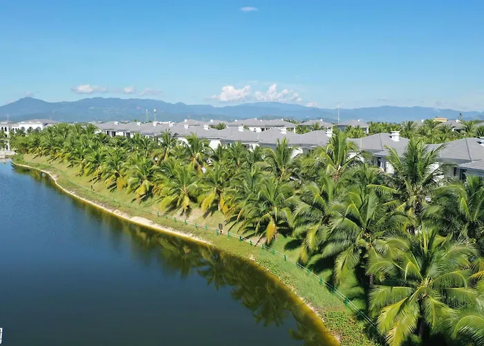 Melia Vinpearl Cam Ranh Beach Resort