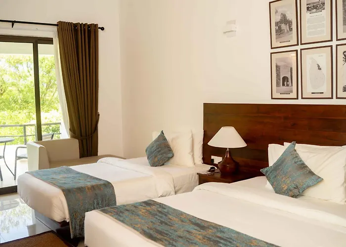 5 star hotel: Uppuveli Beach By Dsk