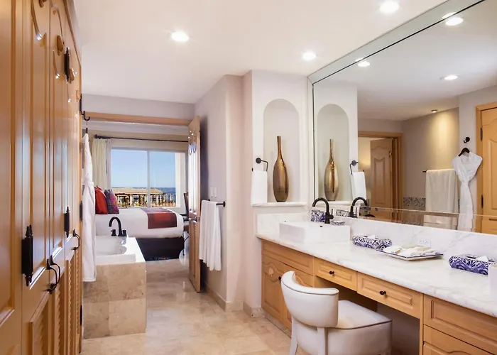 Villa La Estancia Beach & Spa