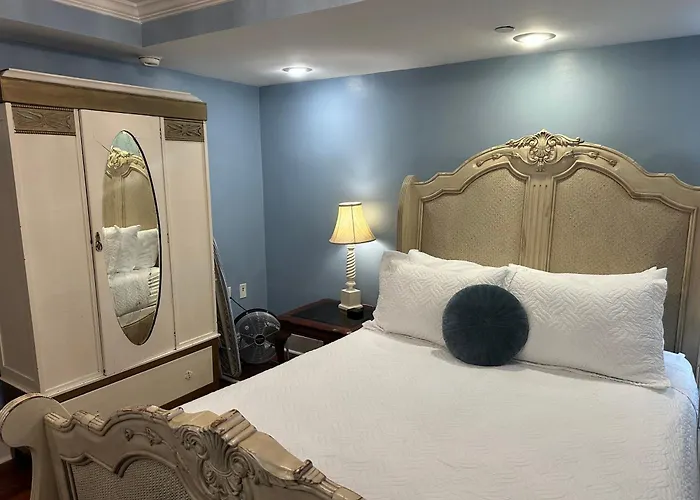 Justine Inn