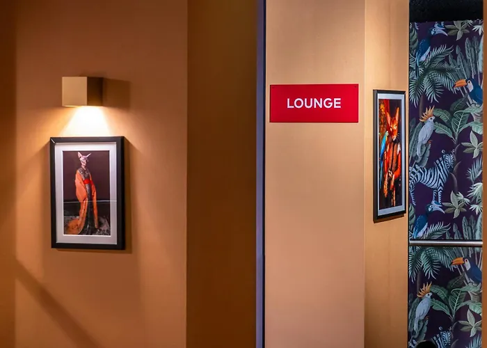 Beach hotel: Leonardo Hotel Amsterdam Leidse Square