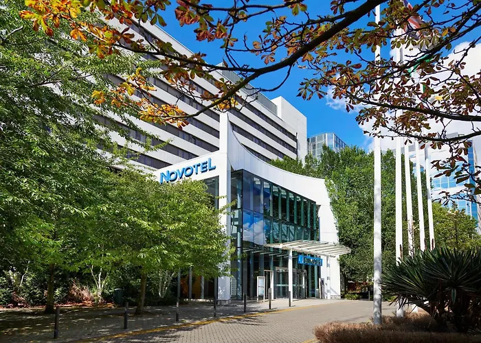 Hotel with view: Novotel London West