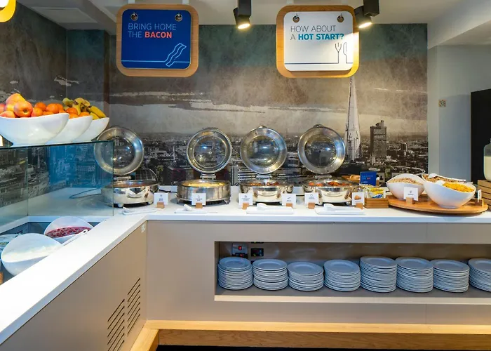  Holiday Inn Express Southwark By Ihg